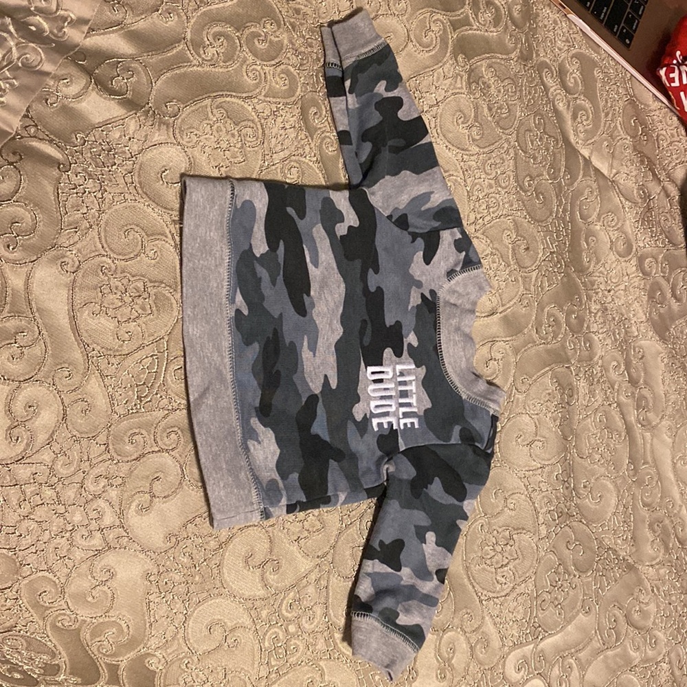Baby’s sweatshirt